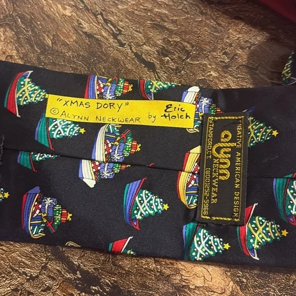 Christmas Patterned Ties - Picture 2 of 3